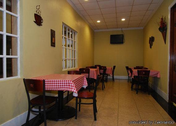 Hotel Elev8 Conroe Restaurante foto